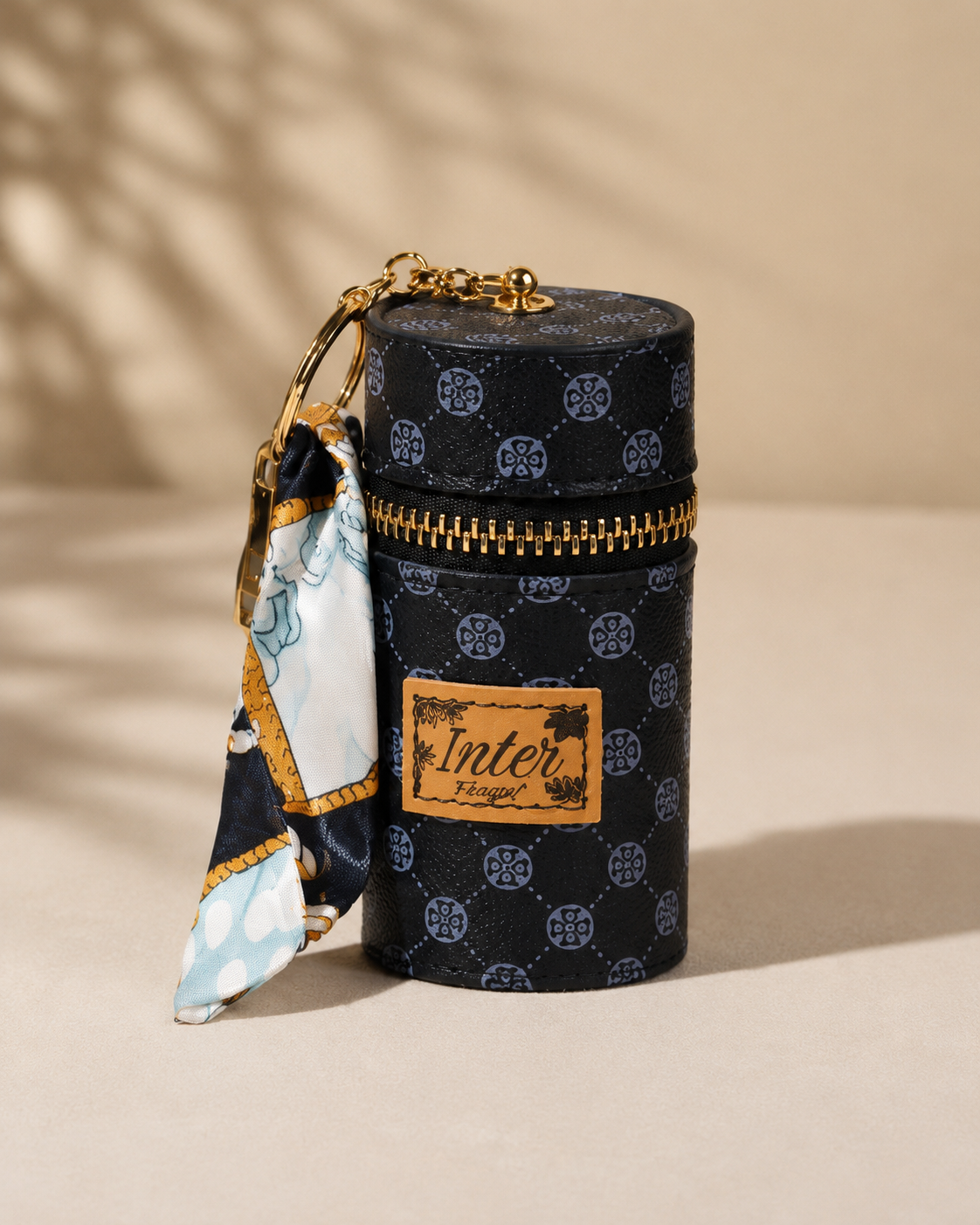 MINI BOLSA PORTA COSMÉTICOS C/ CHAVEIRO & LENÇO - Imagem 6